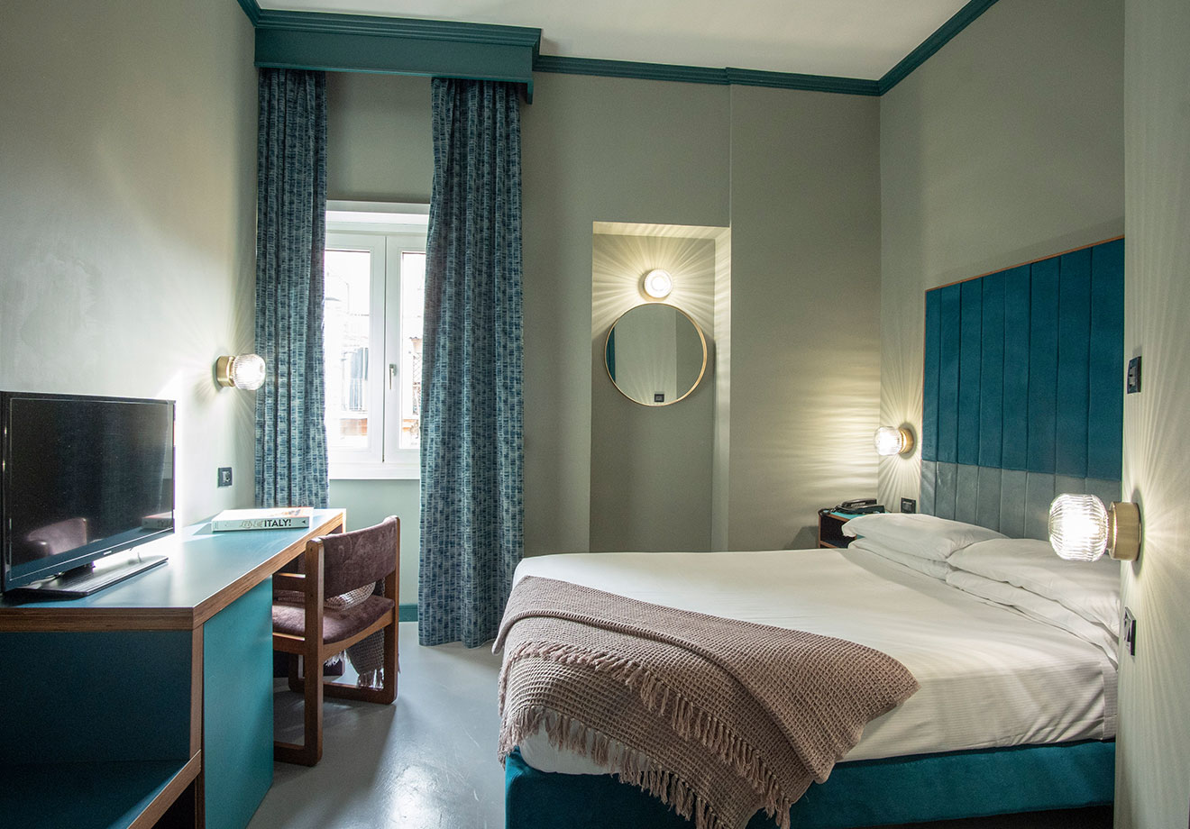 Small Double rooms in rome